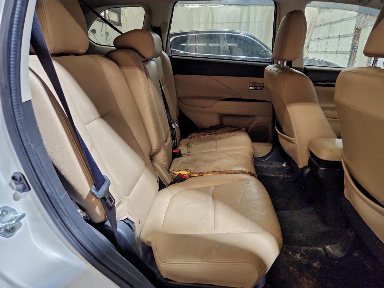 2016 MITSUBISHI OUTLANDER SE photo 21