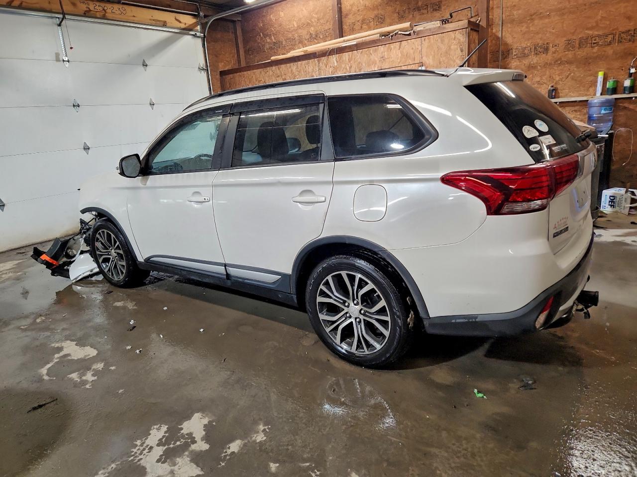 2016 MITSUBISHI OUTLANDER SE photo 3
