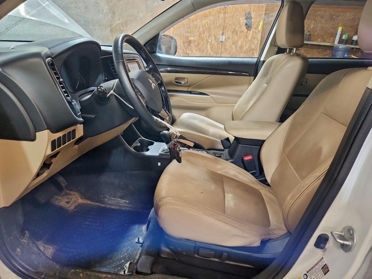 2016 MITSUBISHI OUTLANDER SE photo 13