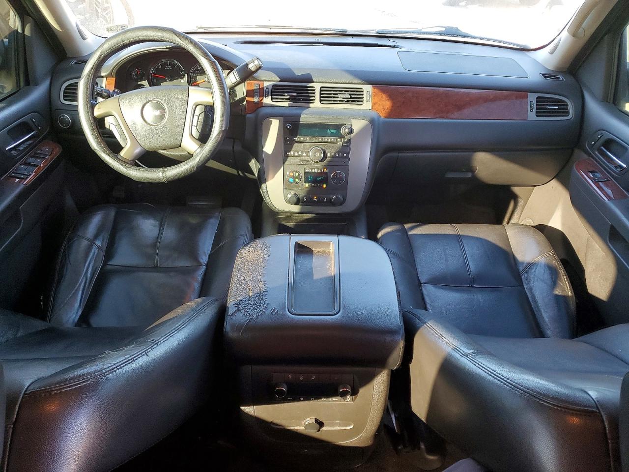 2013 GMC YUKON XL C1500 SLT photo 8