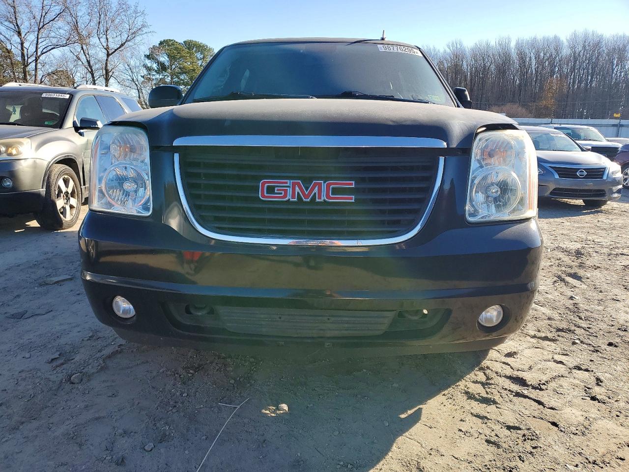 2013 GMC YUKON XL C1500 SLT photo 5