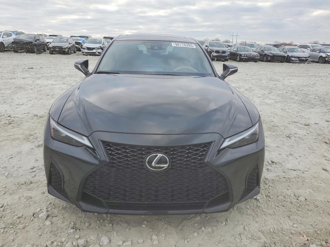 2025 LEXUS IS 350 F SPORT DESIGN photo 5