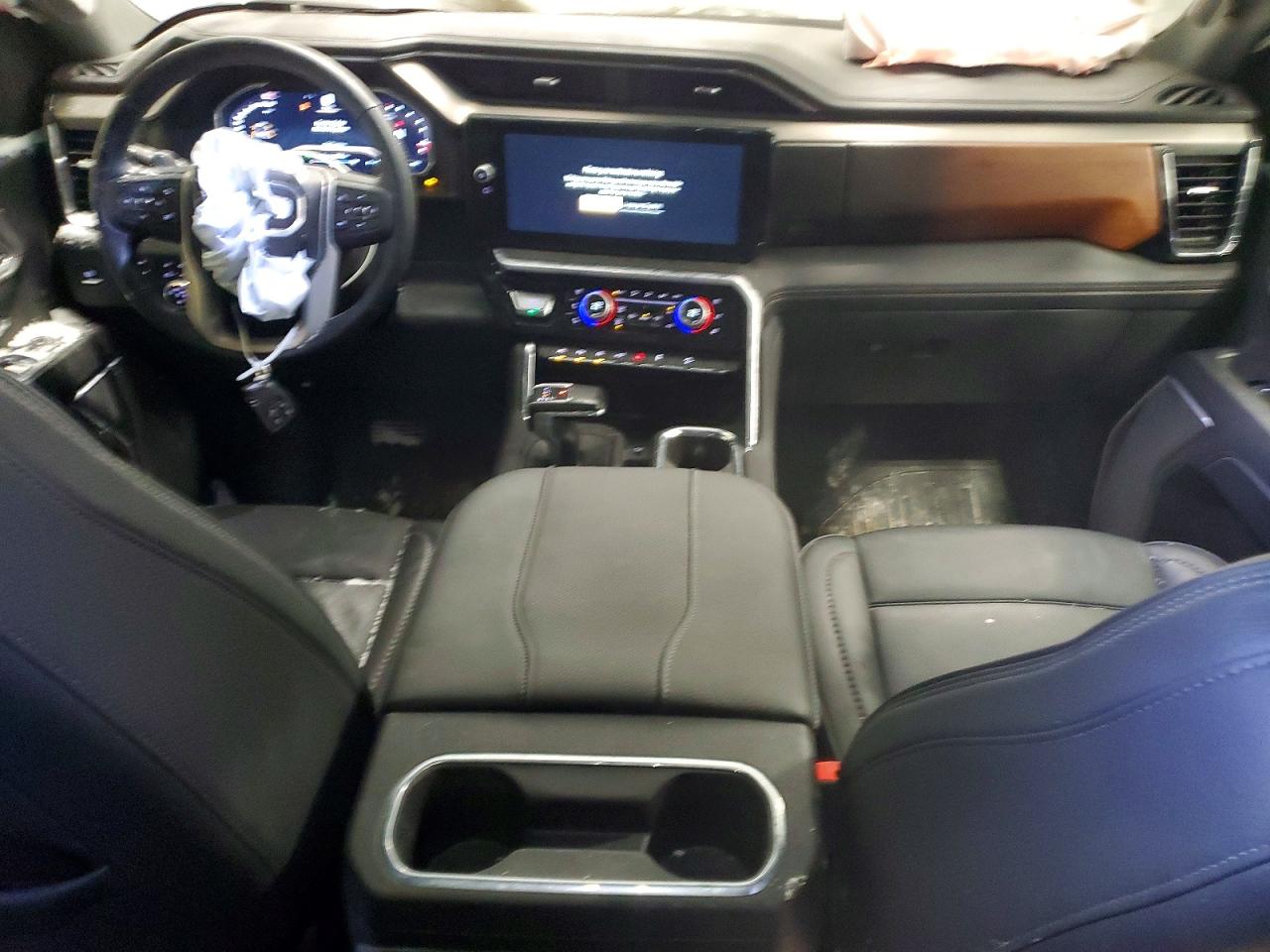 2025 GMC SIERRA K1500 DENALI photo 8