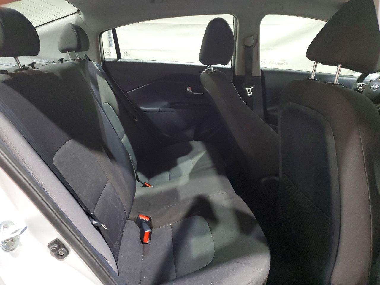 2016 KIA RIO LX photo 10