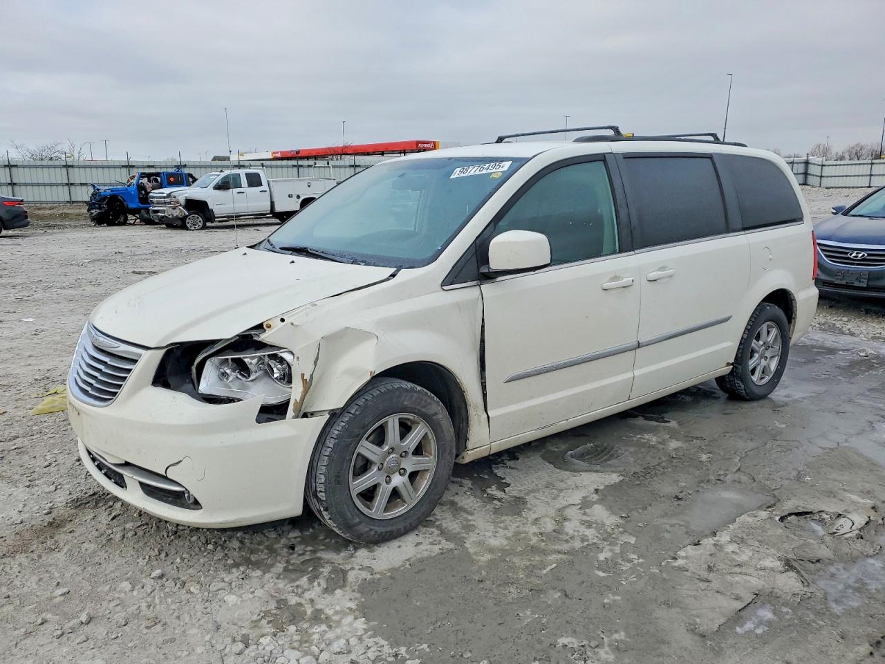 2012 CHRYSLER TOWN & COUNTRY