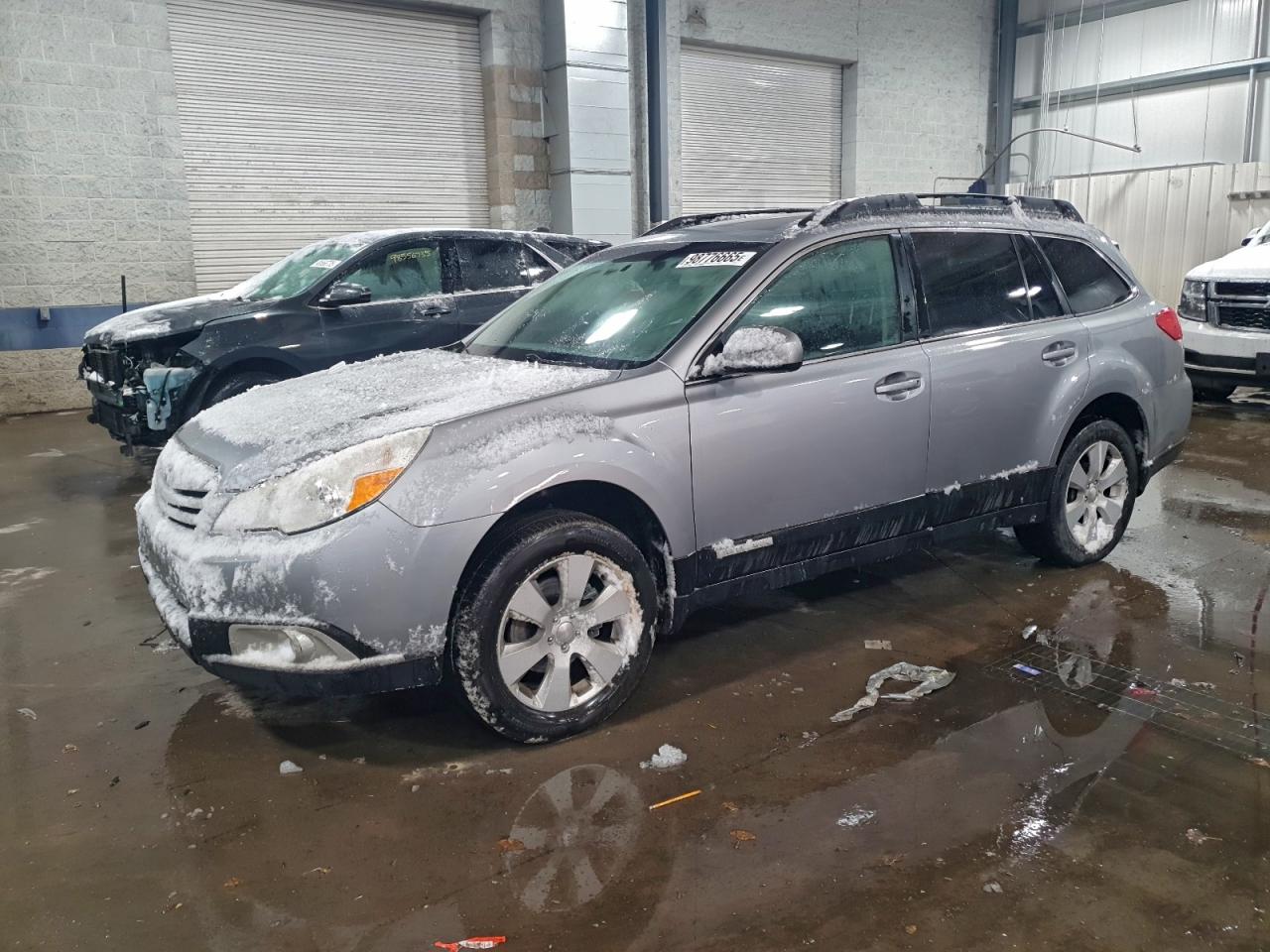 2011 SUBARU OUTBACK