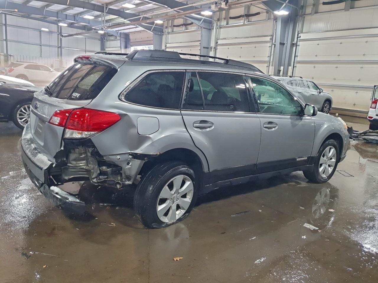 2011 SUBARU OUTBACK 2.5I PREMIUM photo 3
