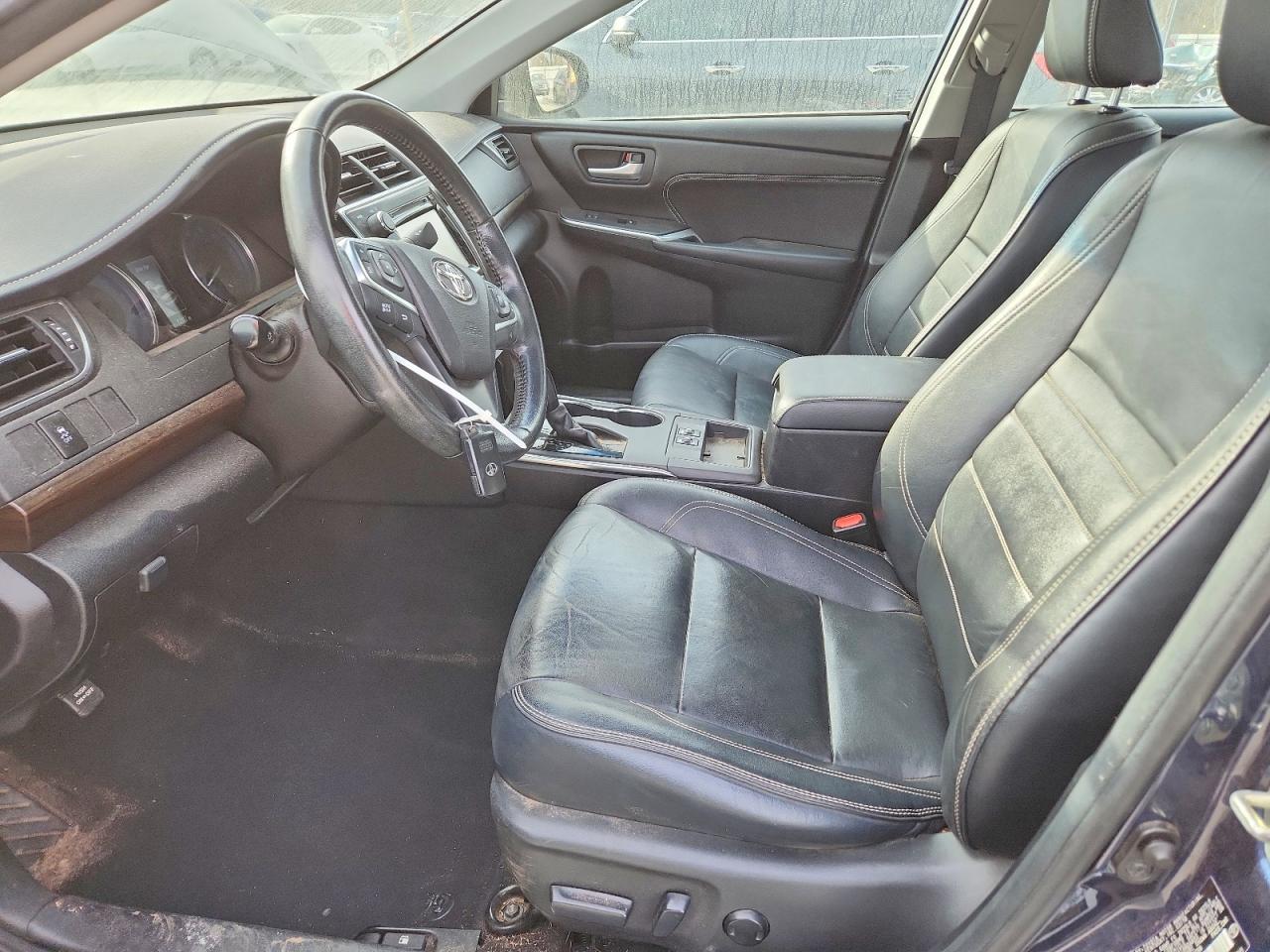 2016 TOYOTA CAMRY XSE photo 13