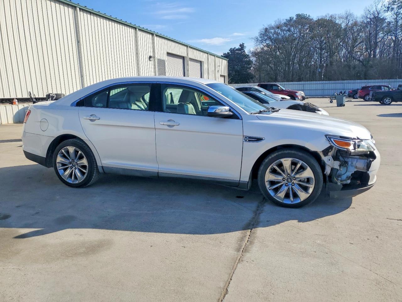 2010 FORD TAURUS LIMITED photo 4