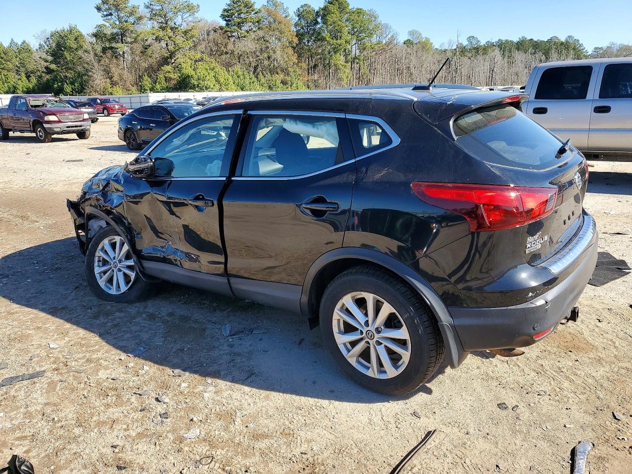 2019 NISSAN ROGUE SPORT S photo 2