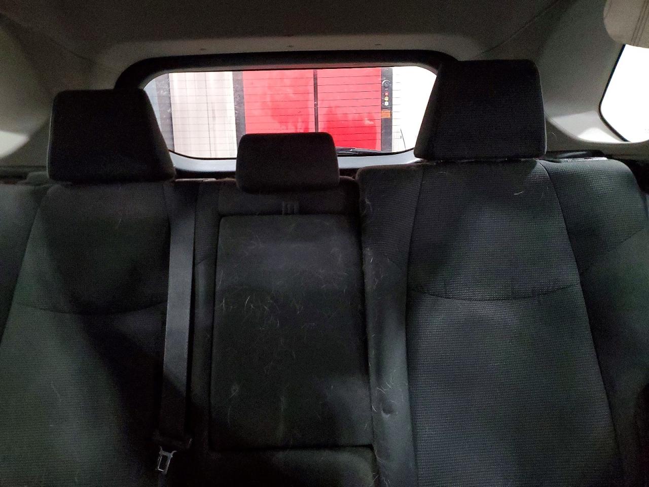 2021 TOYOTA RAV4 LE photo 10