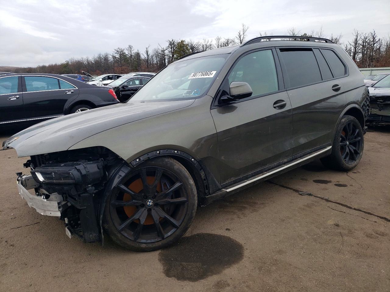 2023 BMW X7