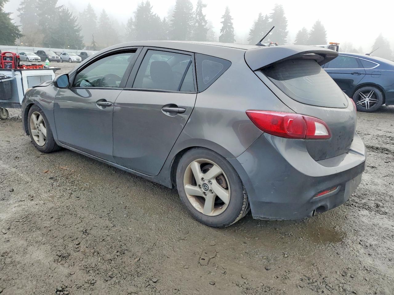 2013 MAZDA 3 I photo 2