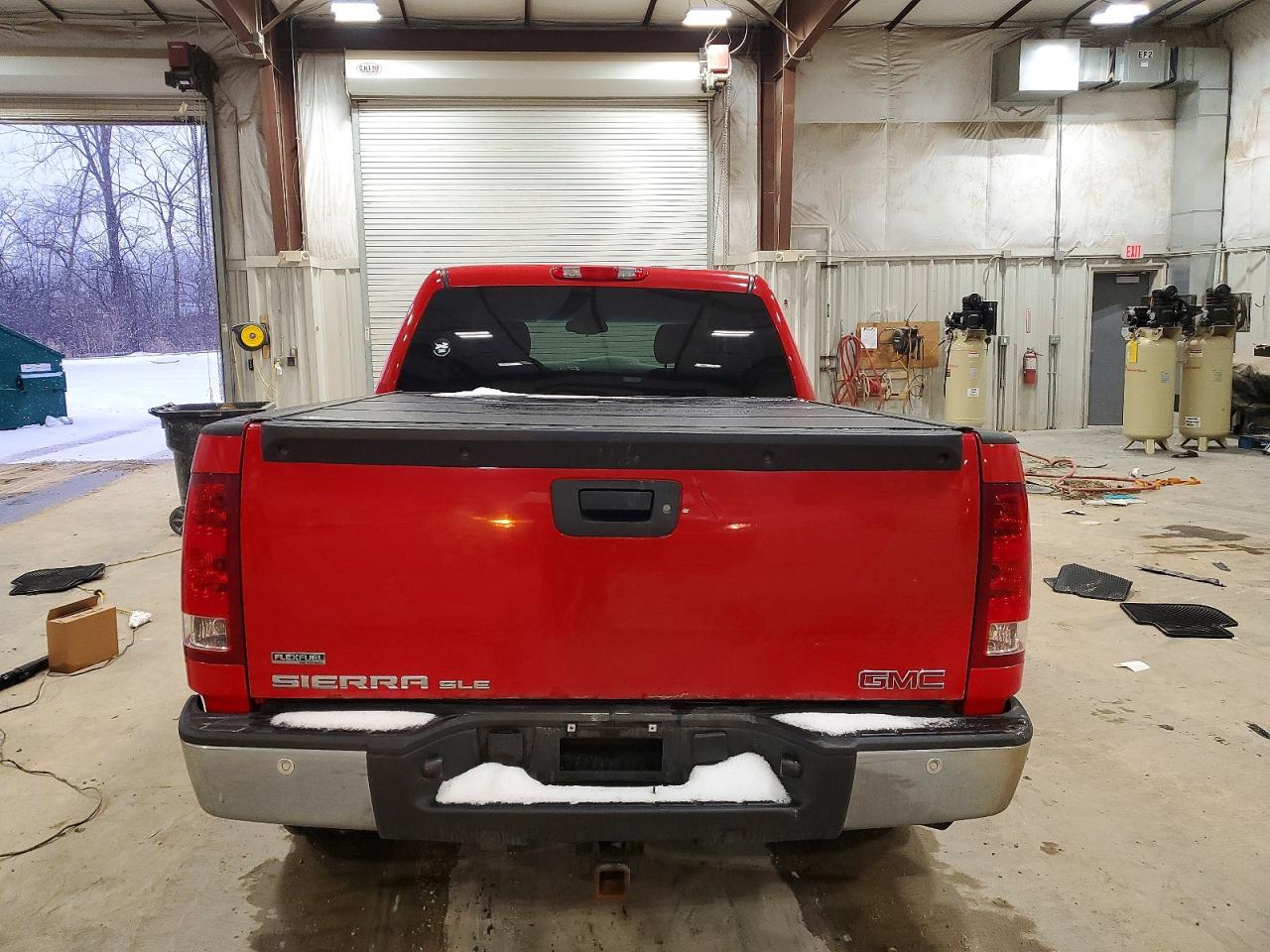 2011 GMC SIERRA K1500 SLE photo 6