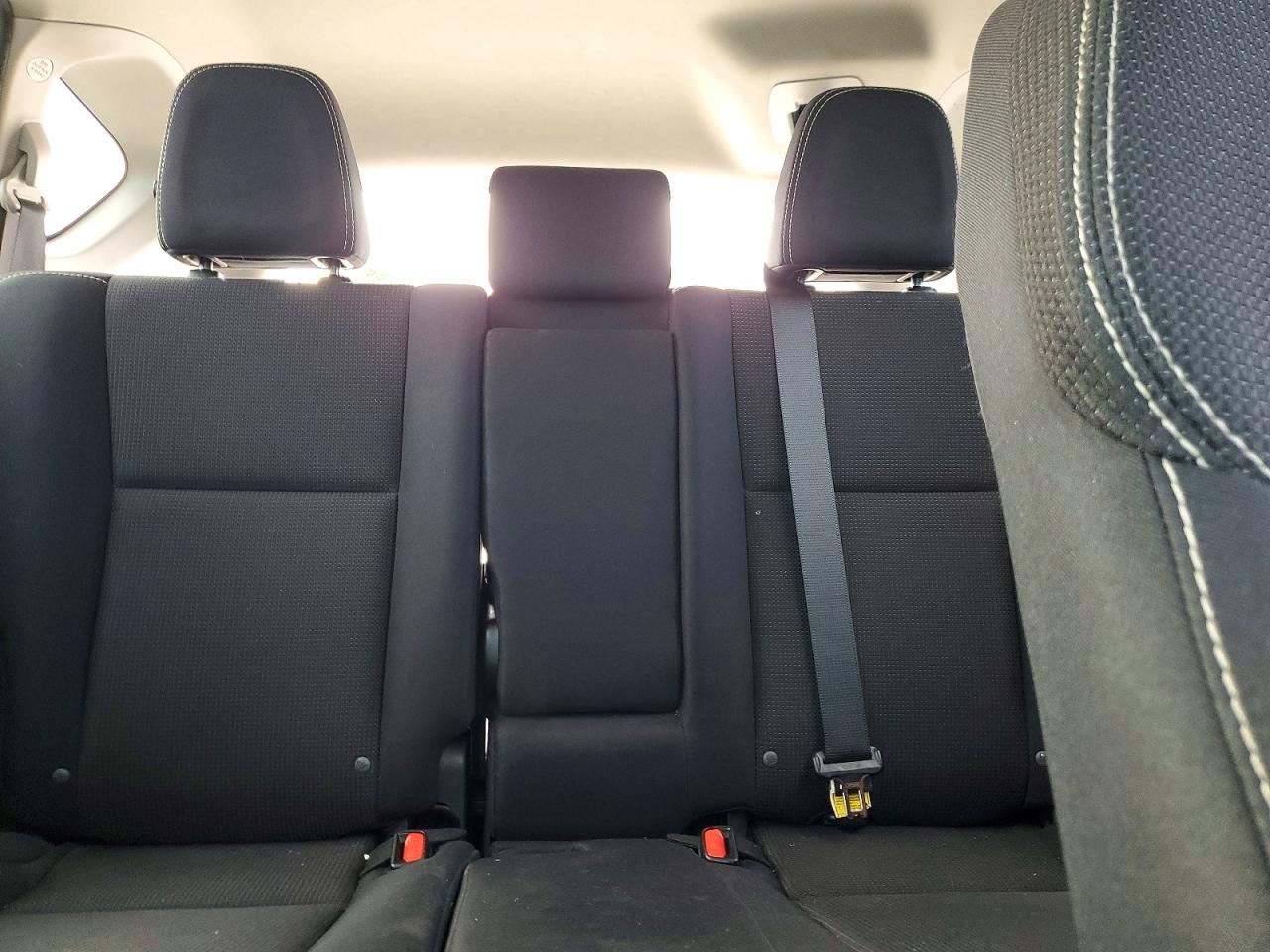2016 TOYOTA RAV4 XLE photo 10
