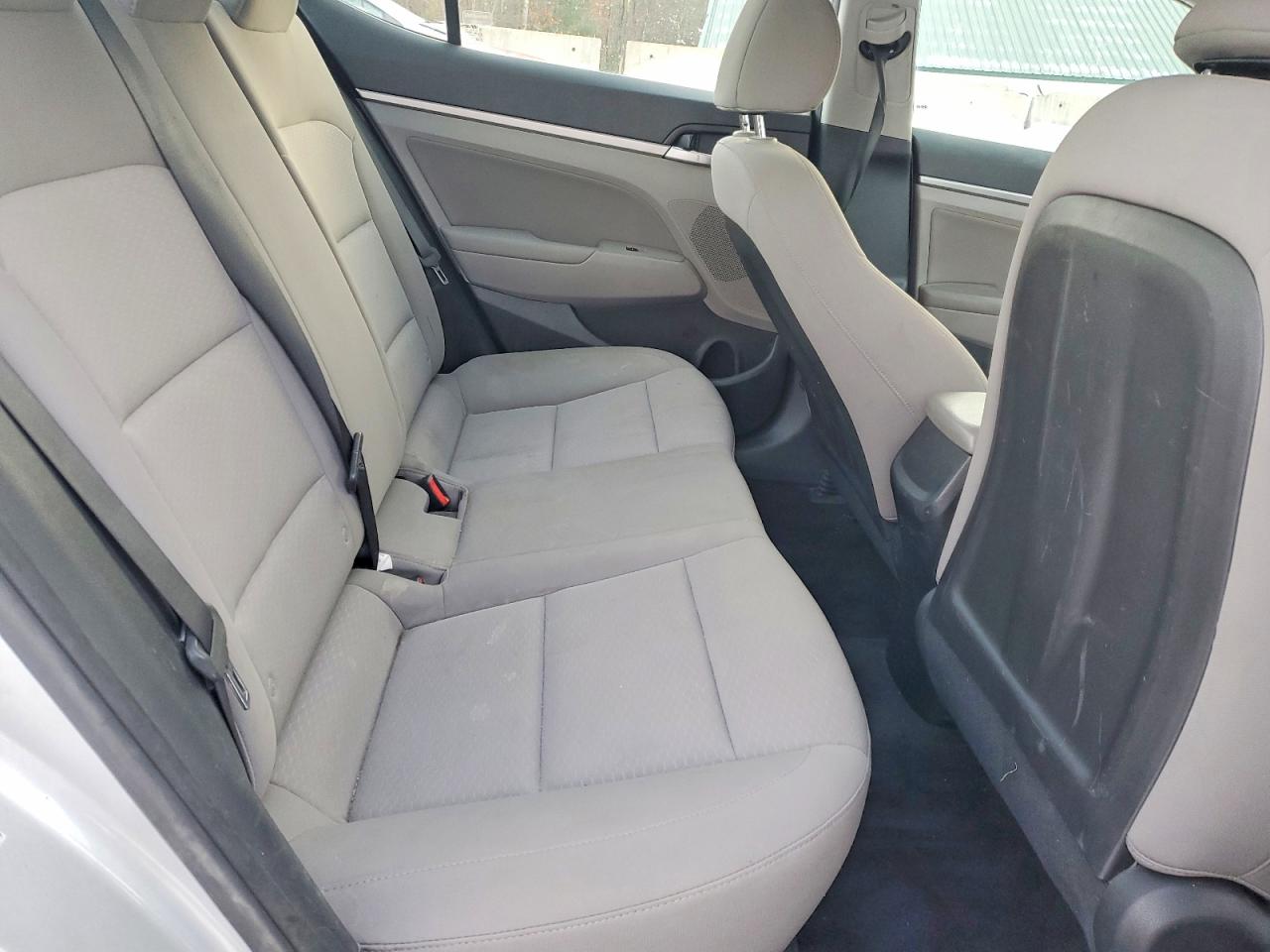 2019 HYUNDAI ELANTRA SEL photo 10