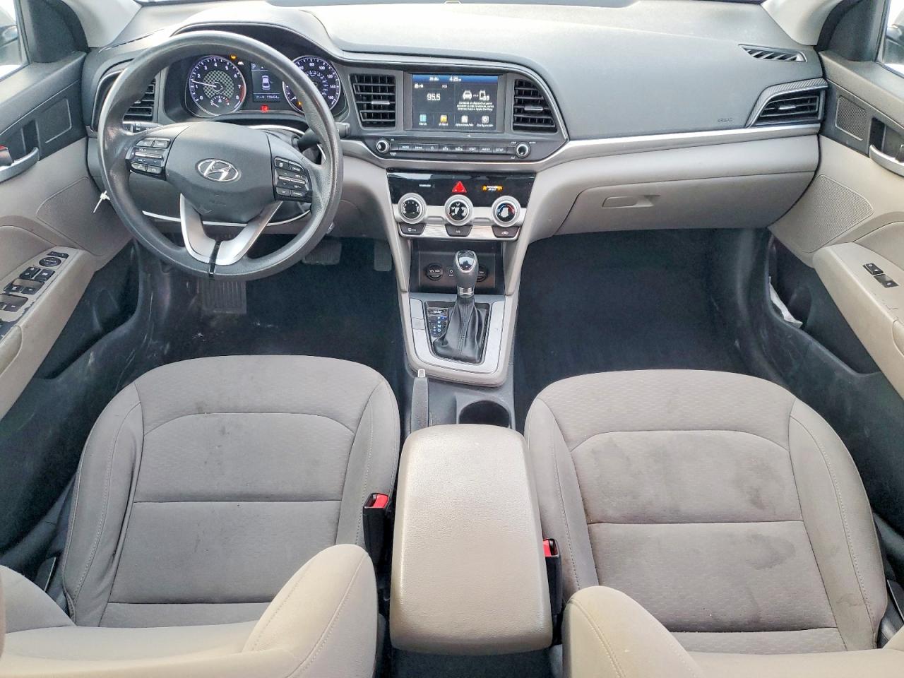 2019 HYUNDAI ELANTRA SEL photo 8