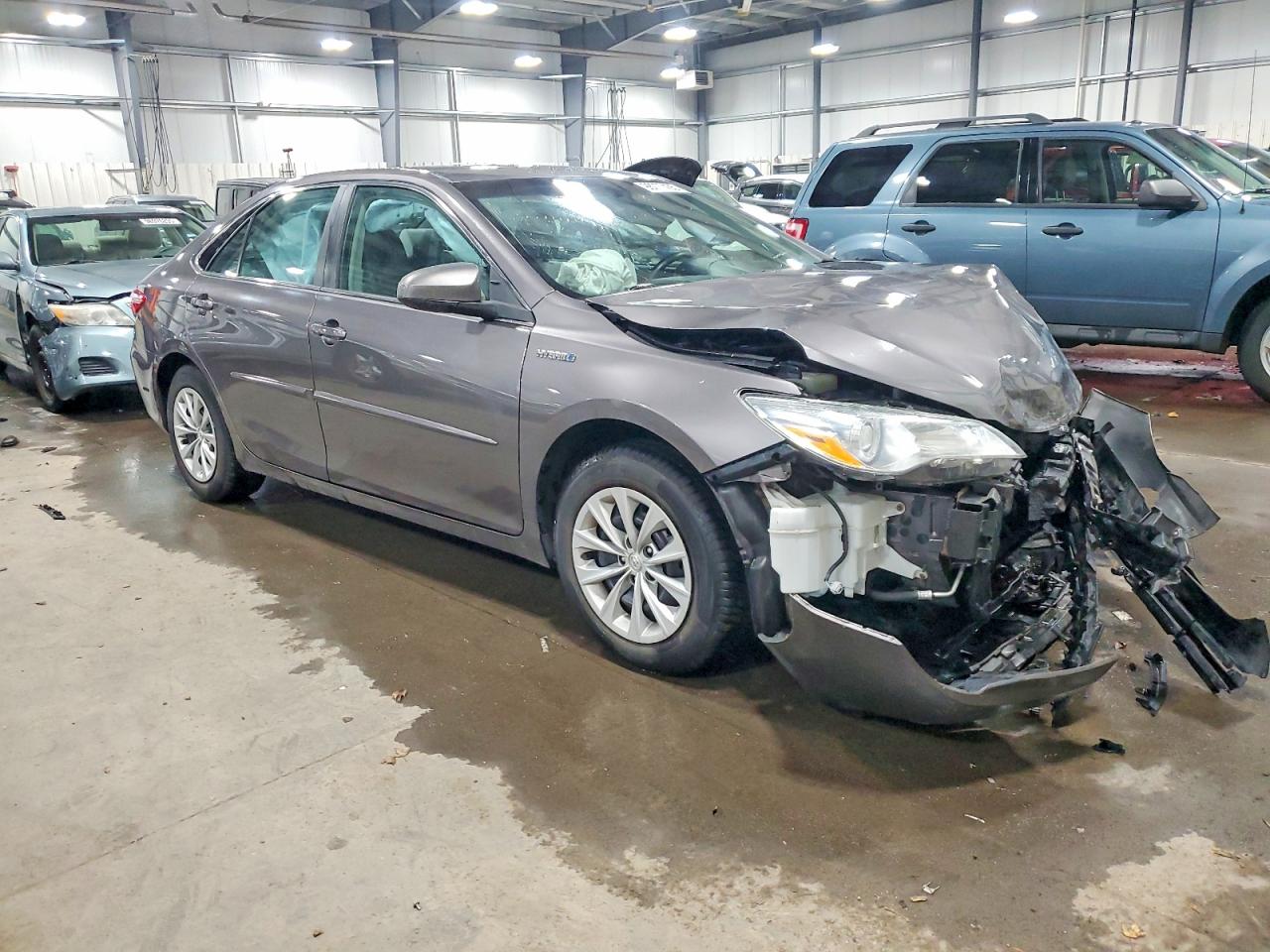 2017 TOYOTA CAMRY HYBRID photo 4