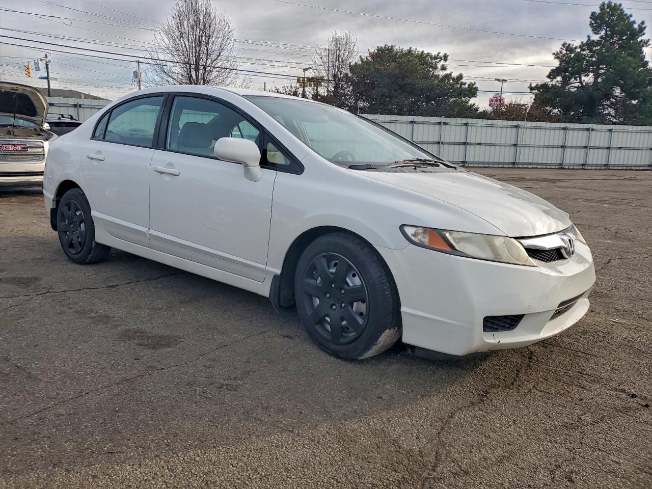 2011 HONDA CIVIC LX photo 4