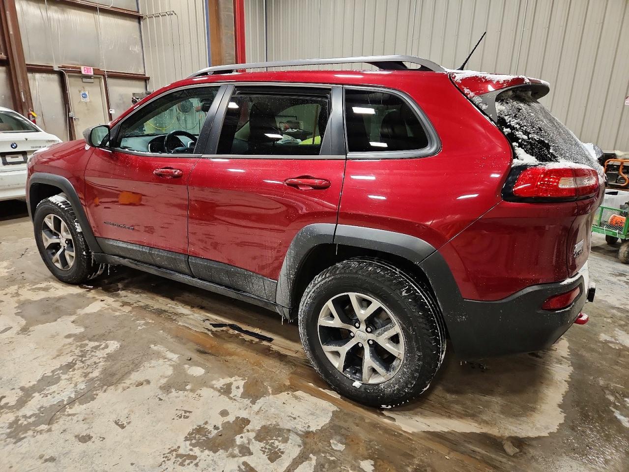 2014 JEEP CHEROKEE TRAILHAWK photo 2