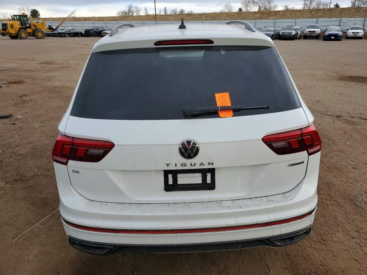 2024 VOLKSWAGEN TIGUAN SE R-LINE BLACK photo 6