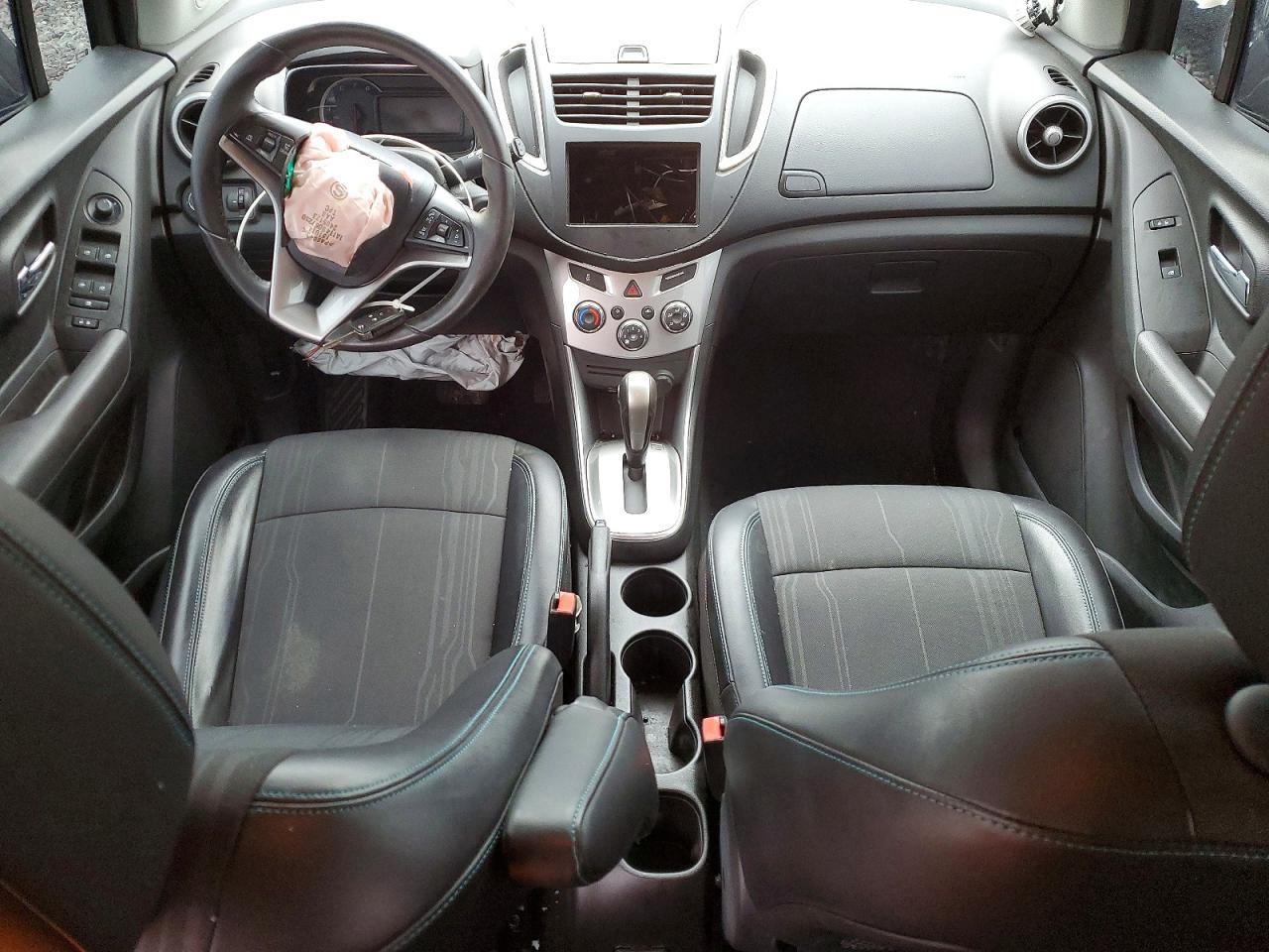 2015 CHEVROLET TRAX 1LT photo 8