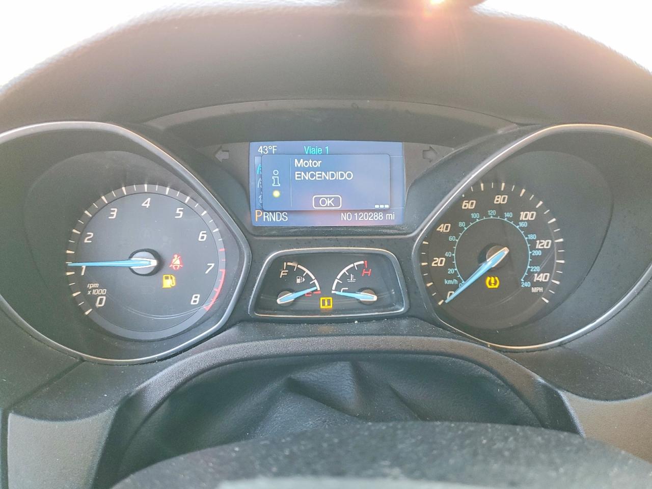 2014 FORD FOCUS SE photo 9