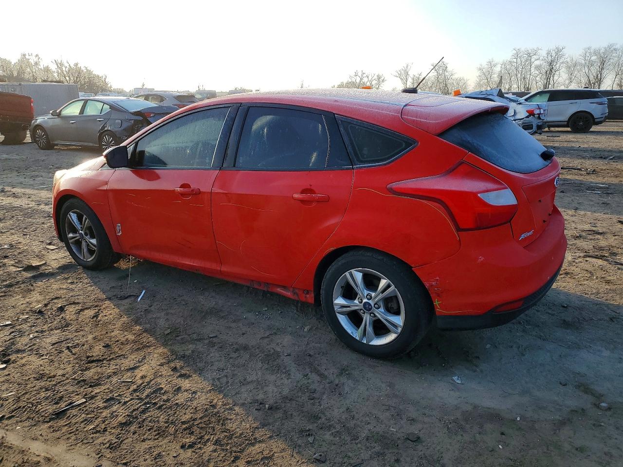 2014 FORD FOCUS SE photo 2