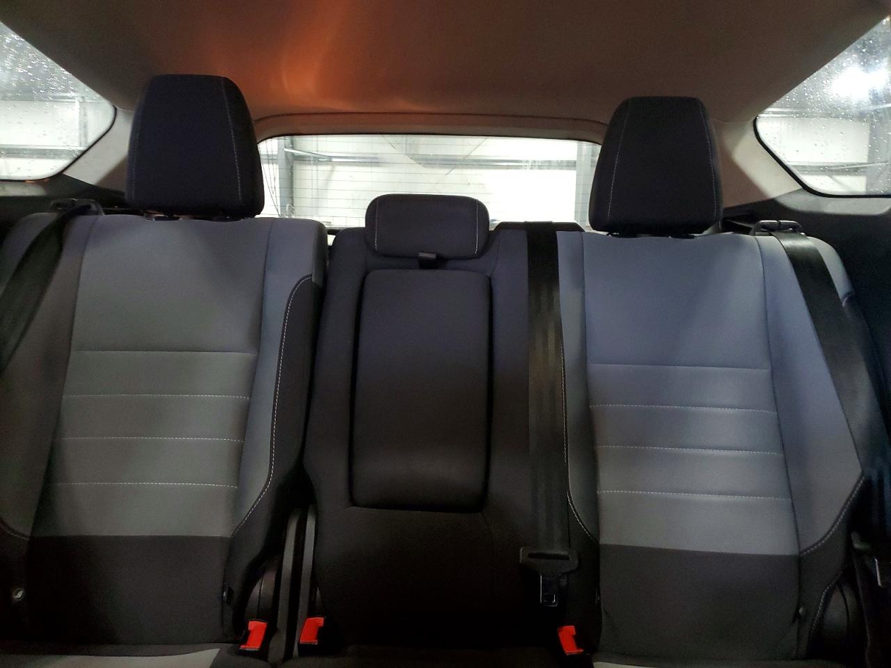 2016 FORD ESCAPE SE photo 10