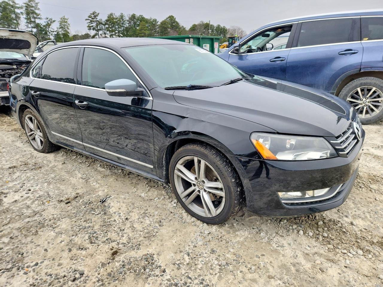 2015 VOLKSWAGEN PASSAT SEL photo 4