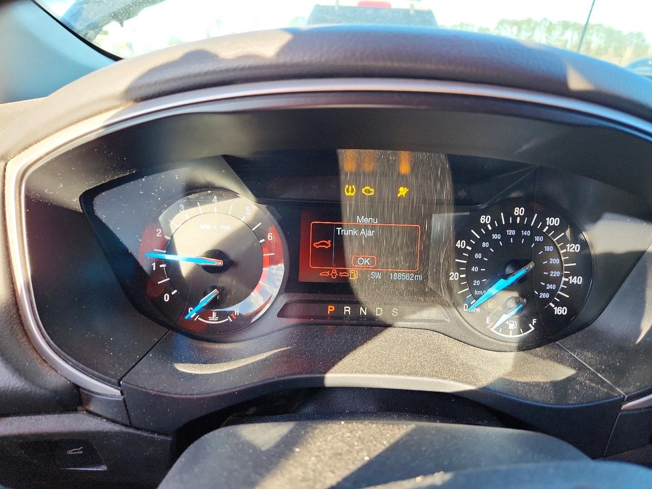2014 FORD FUSION SE photo 9