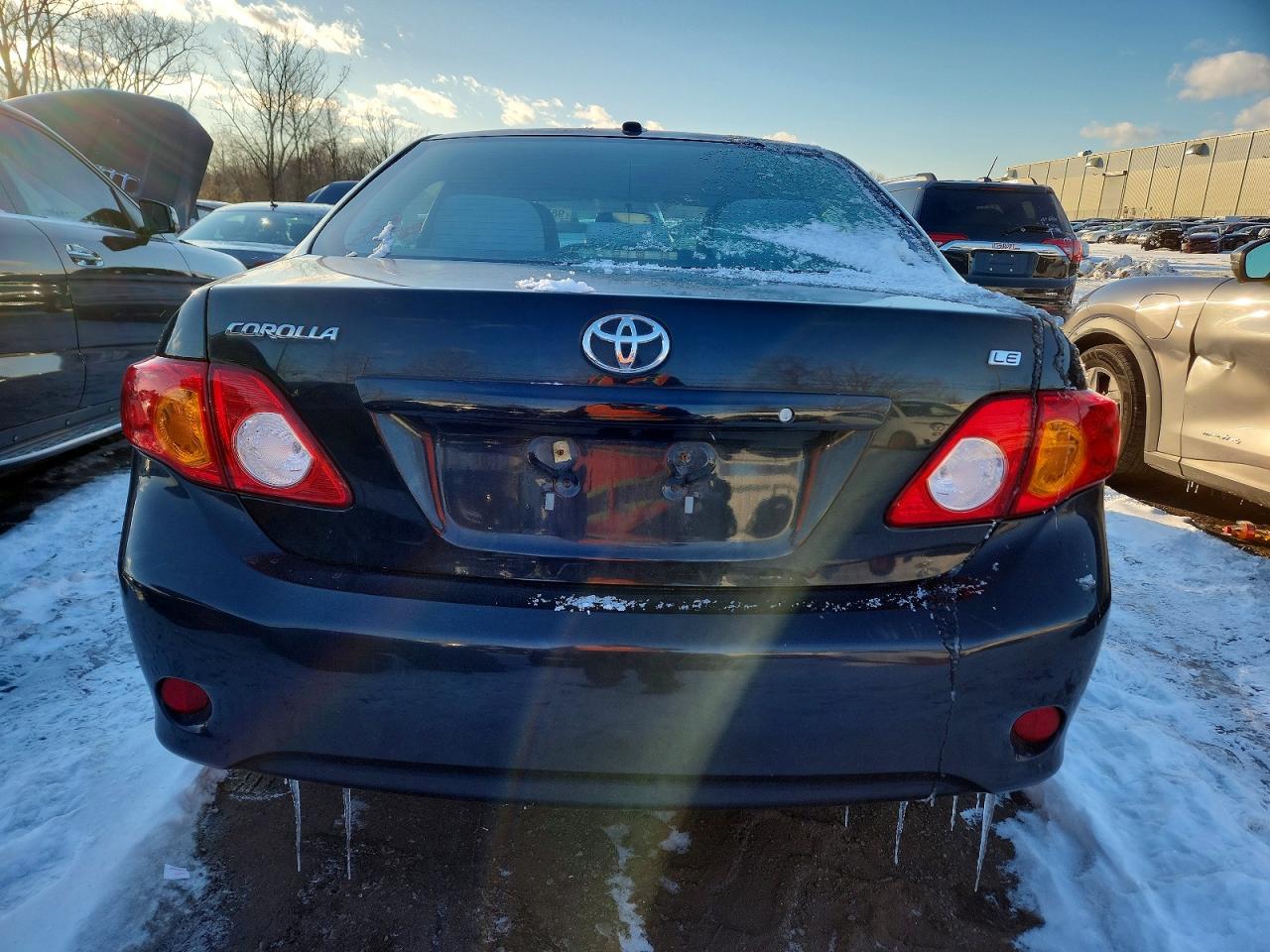 2010 TOYOTA COROLLA BASE photo 6