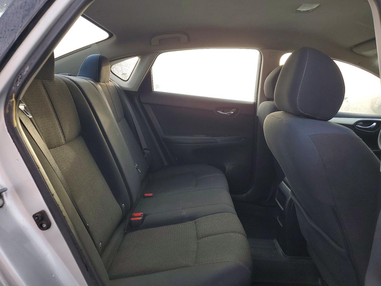 2016 NISSAN SENTRA S photo 10