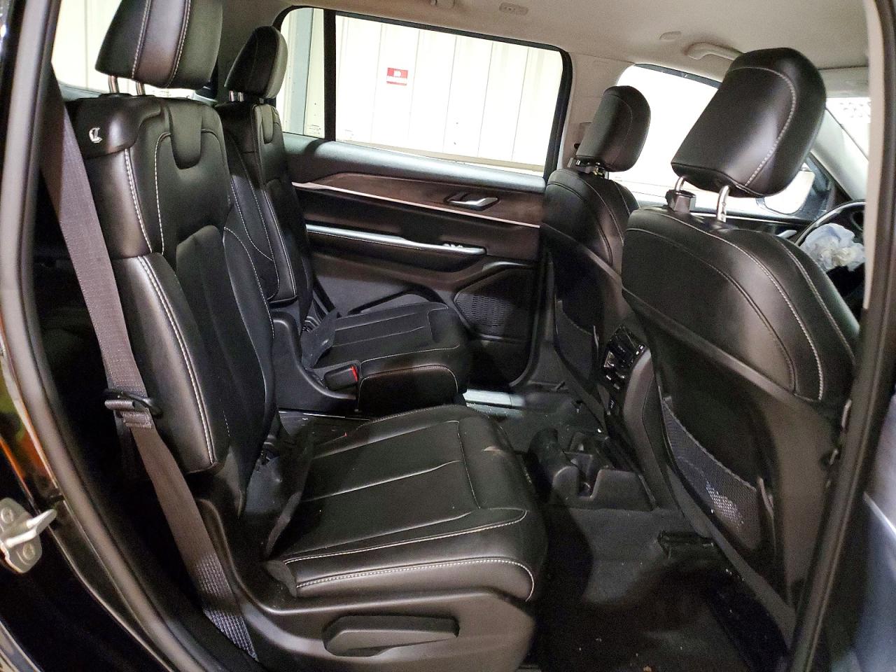 2023 JEEP GRAND CHEROKEE L LIMITED photo 11