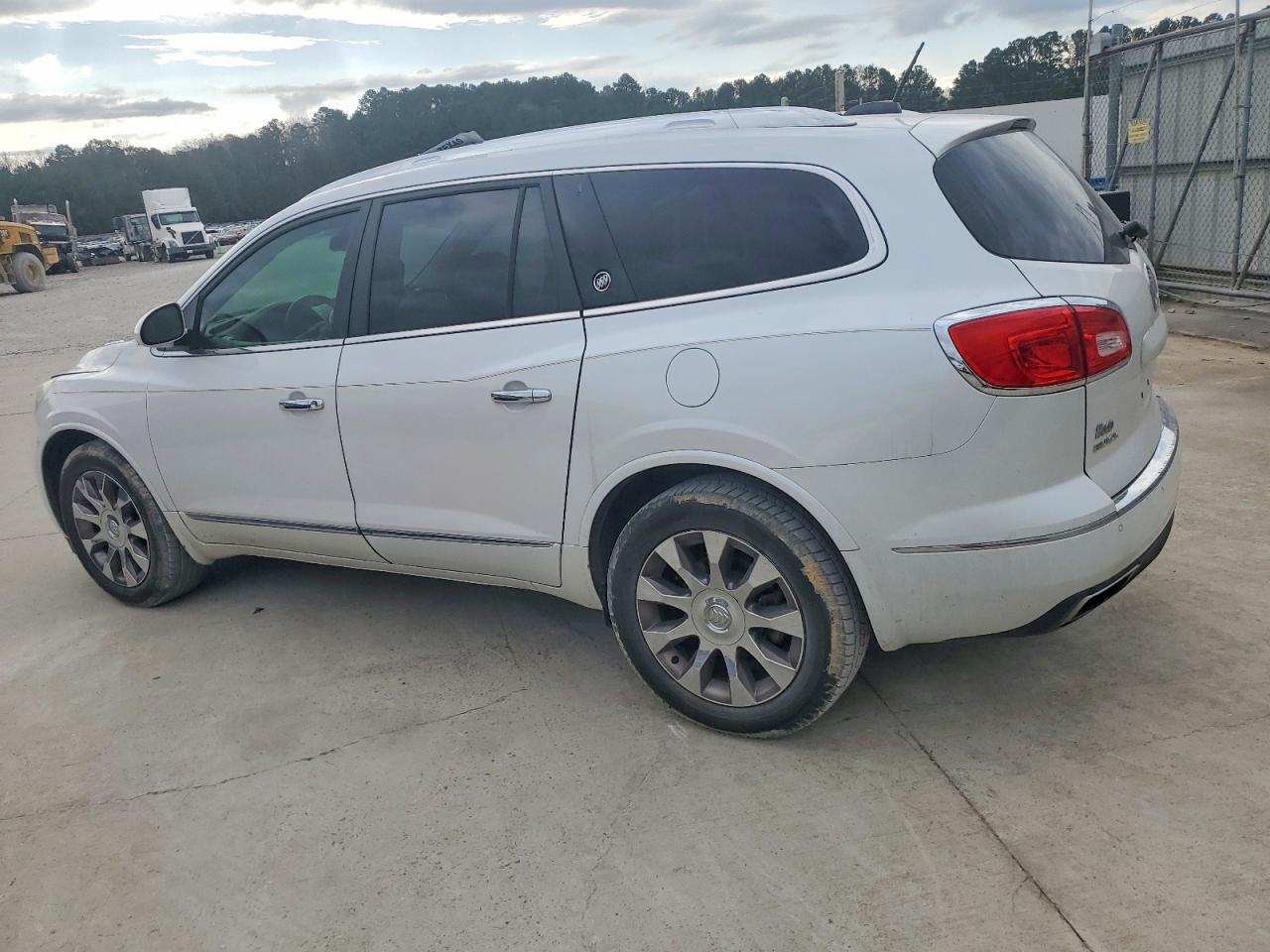 2016 BUICK ENCLAVE photo 2