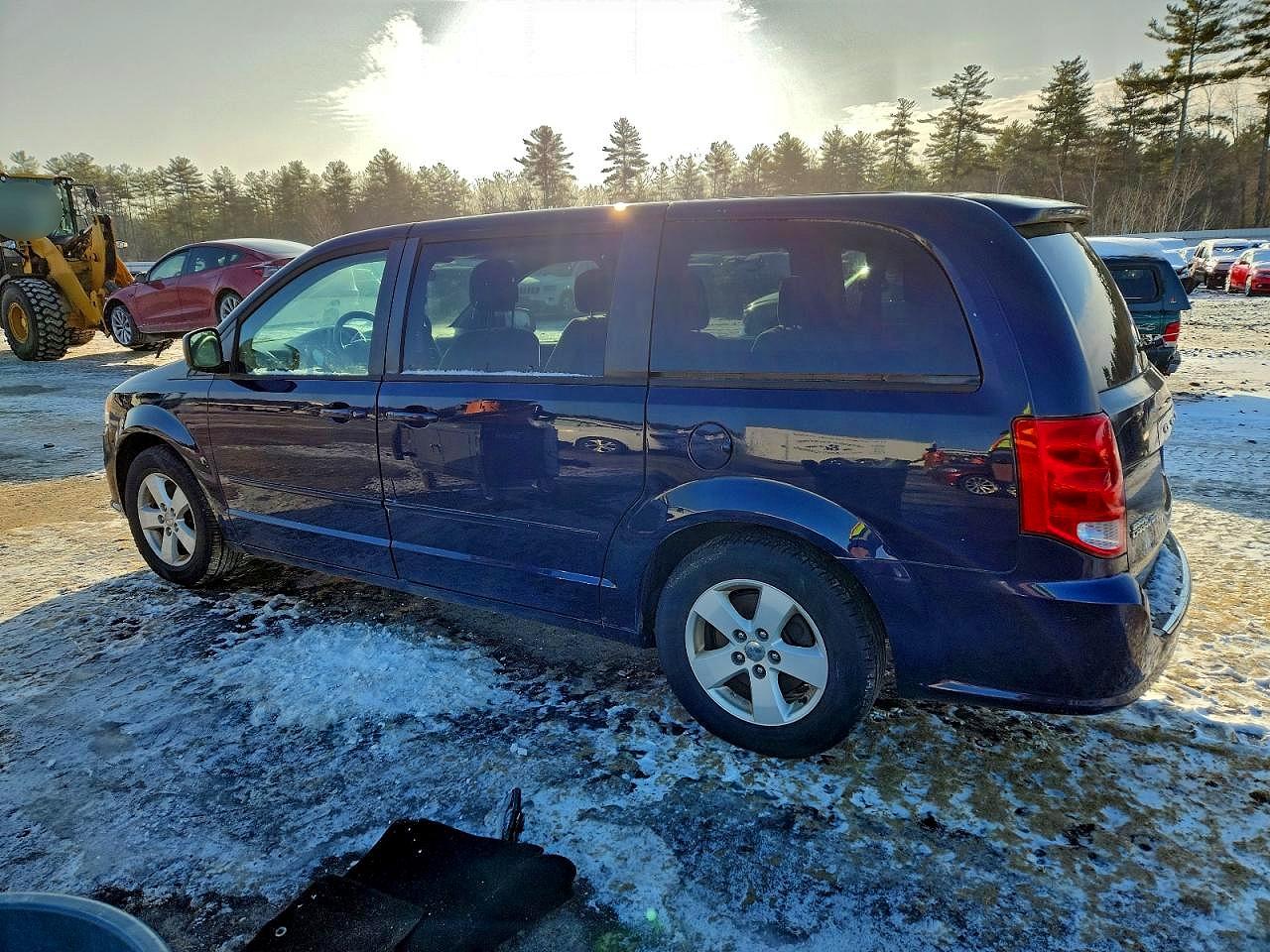 2013 DODGE GRAND CARAVAN SE photo 3