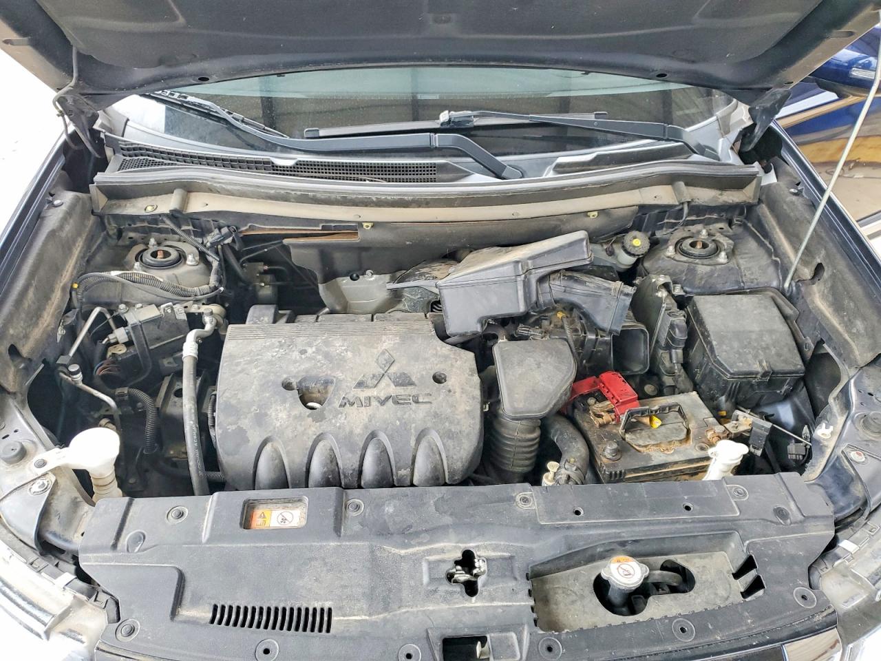 2018 MITSUBISHI OUTLANDER SE photo 12
