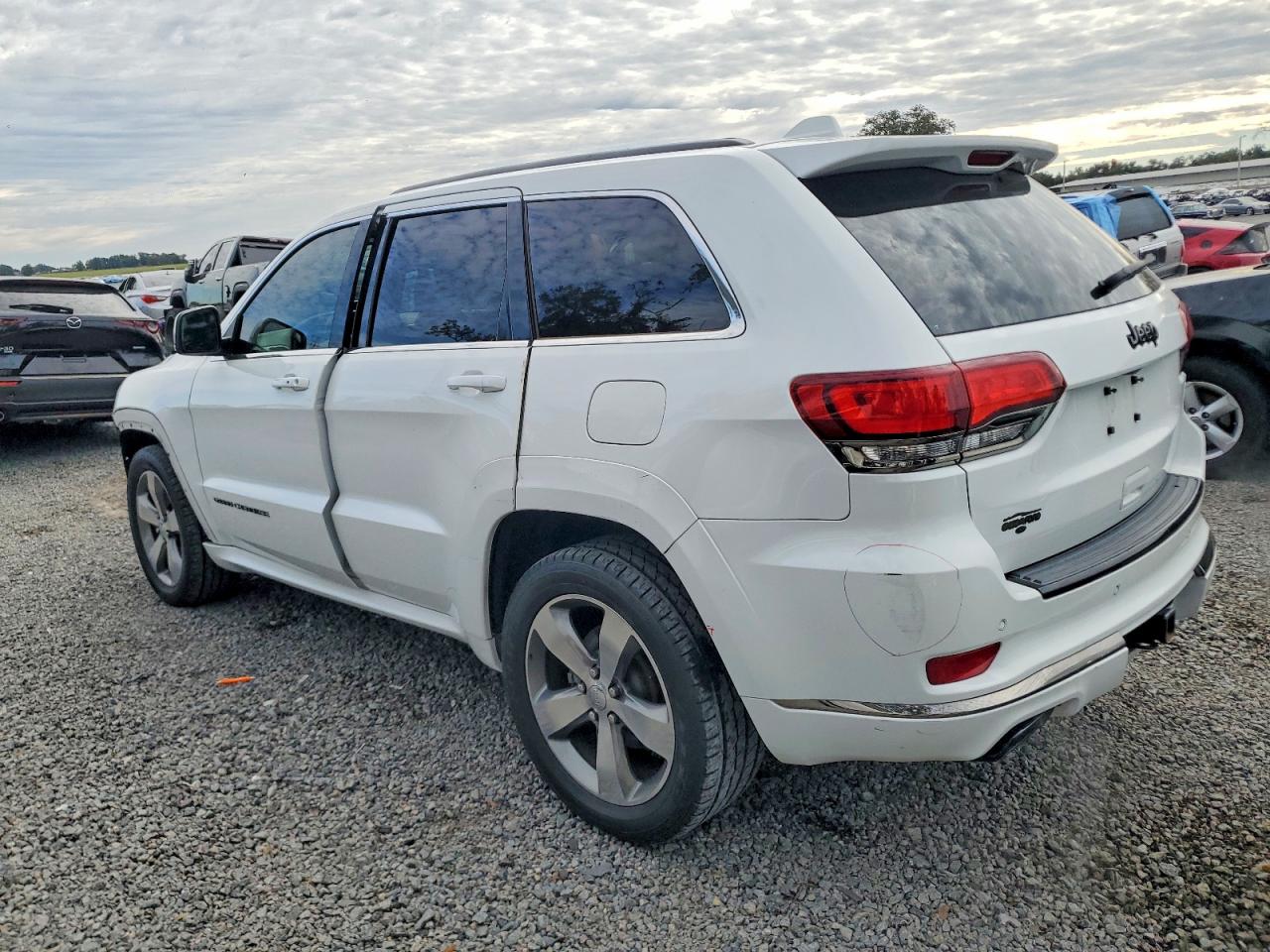 2015 JEEP GRAND CHEROKEE OVERLAND photo 2