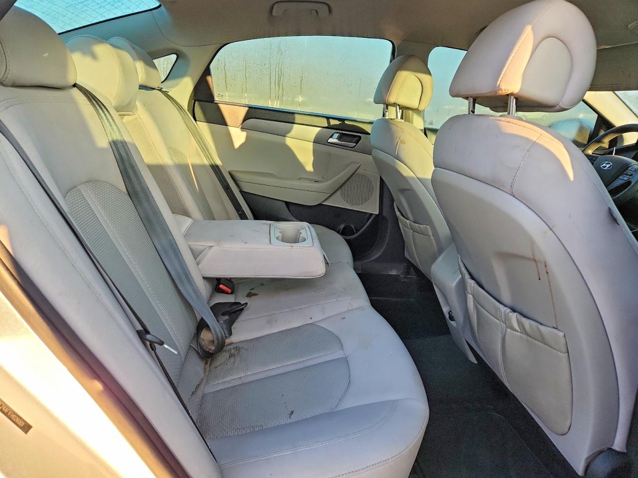 2015 HYUNDAI SONATA SE photo 10