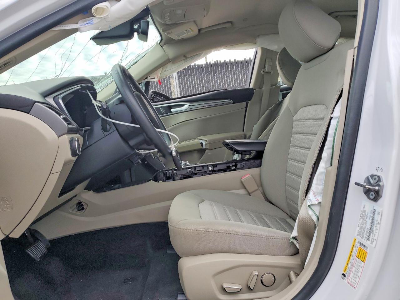 2020 FORD FUSION SE photo 7