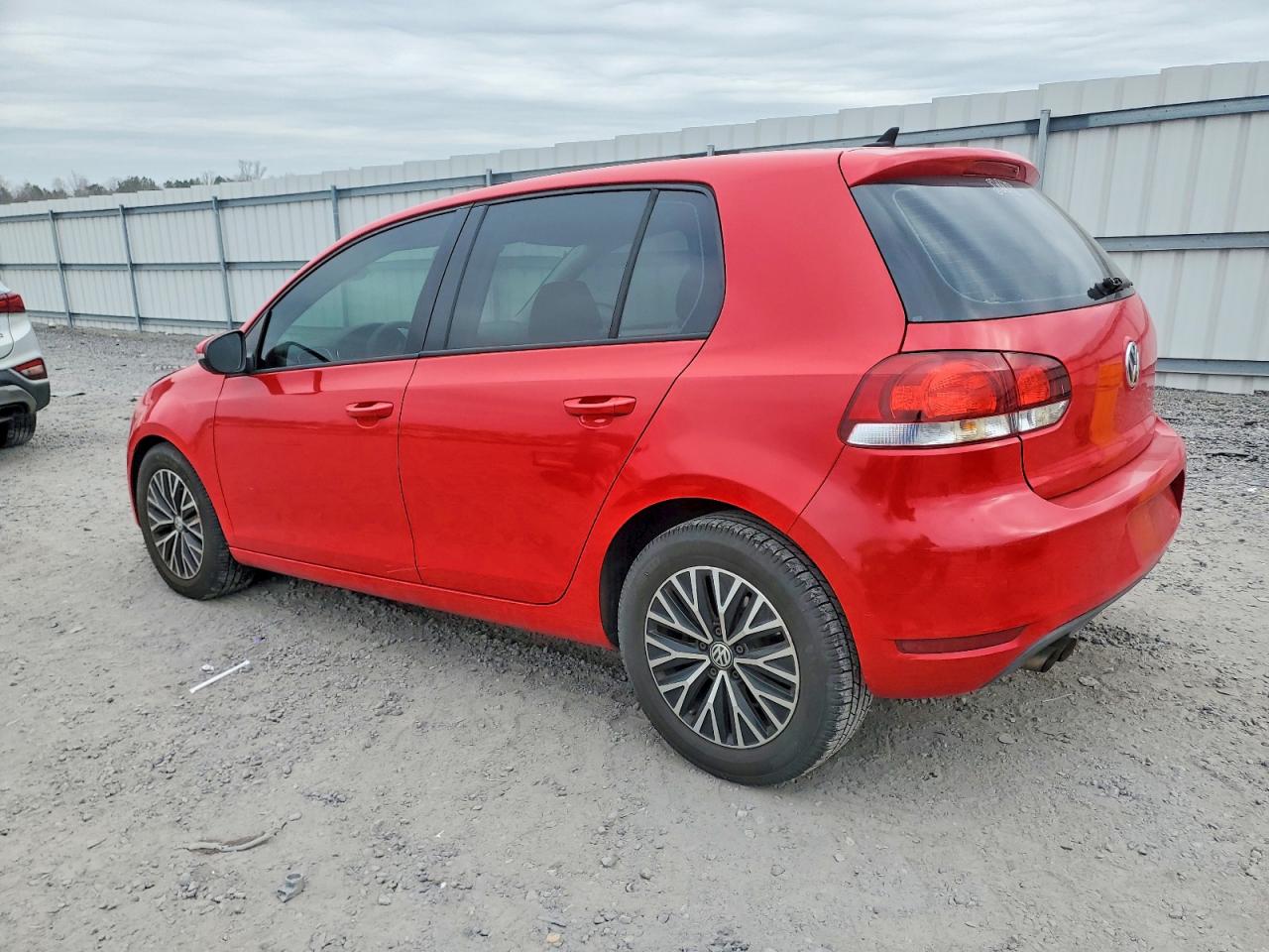 2012 VOLKSWAGEN GOLF photo 2
