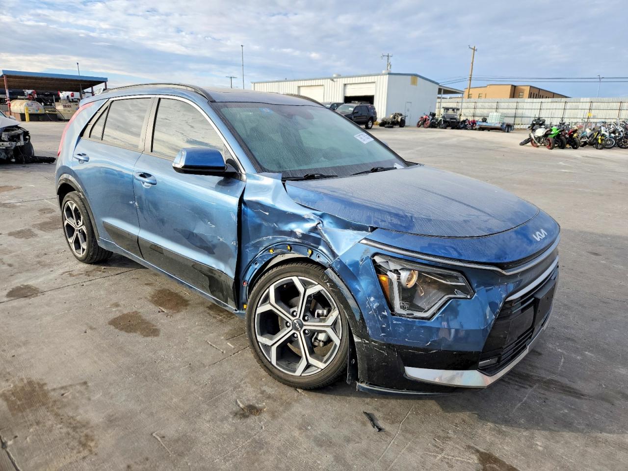 2023 KIA NIRO EX photo 4