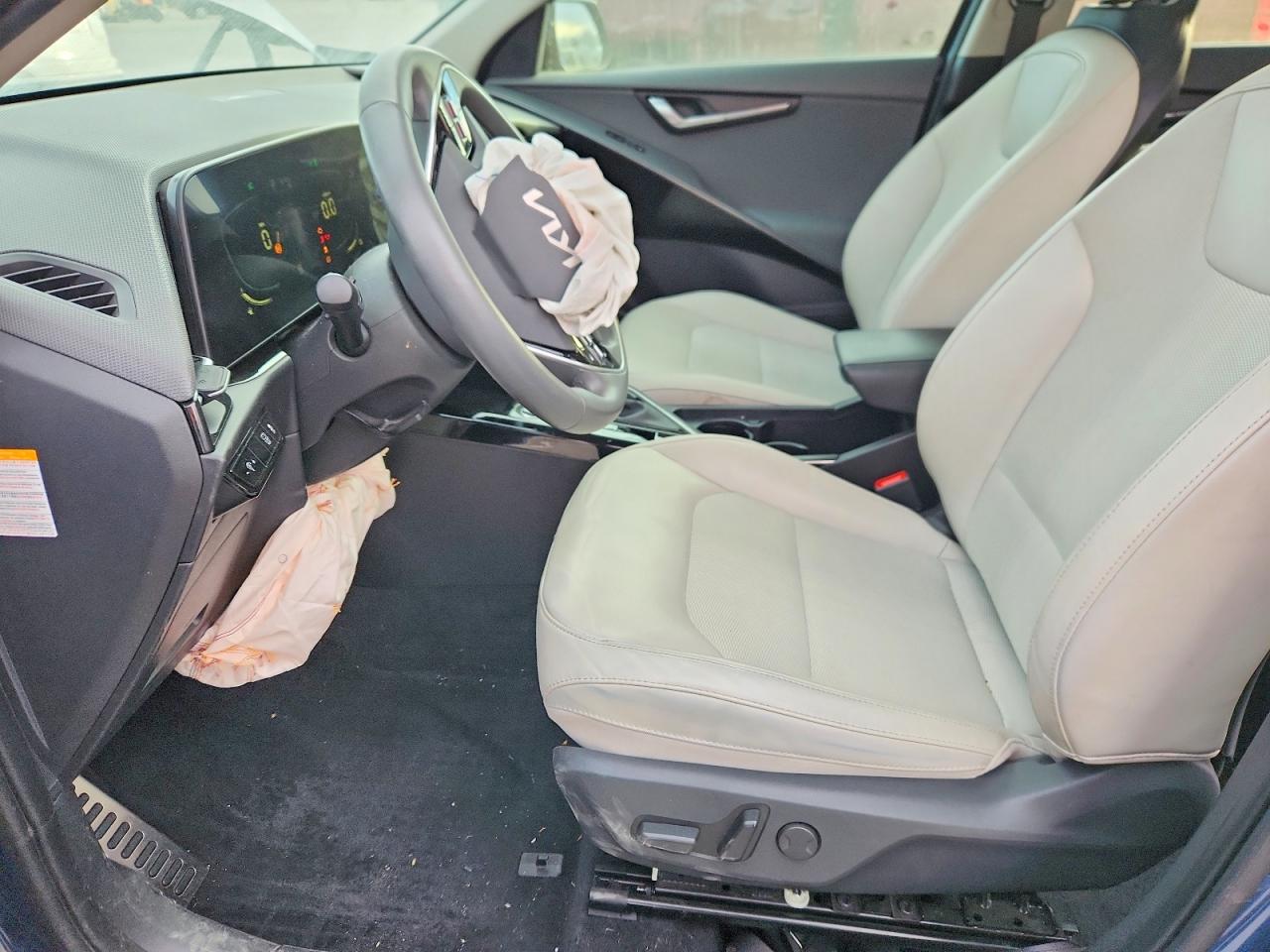 2023 KIA NIRO EX photo 7