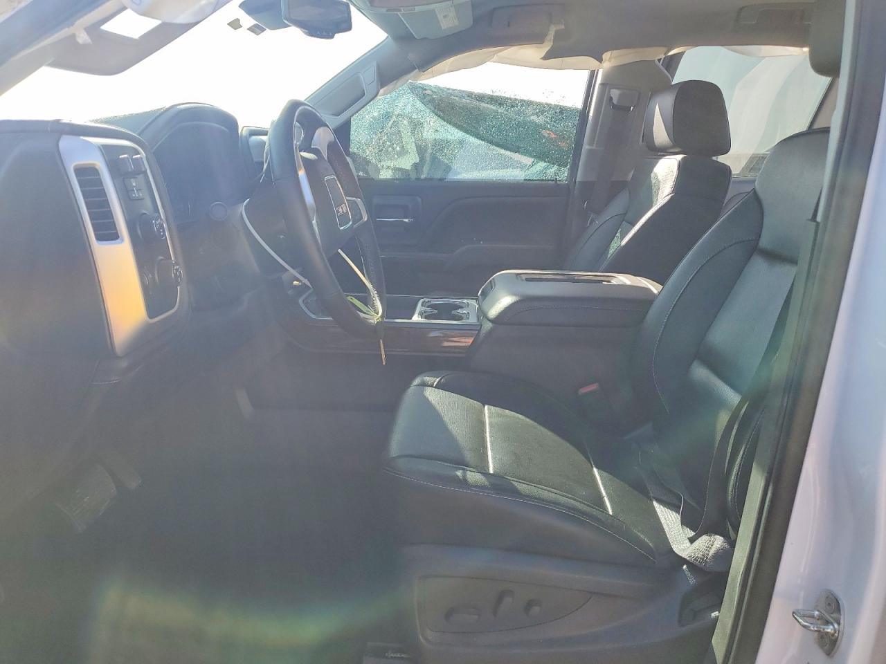 2017 GMC SIERRA K1500 SLT photo 7