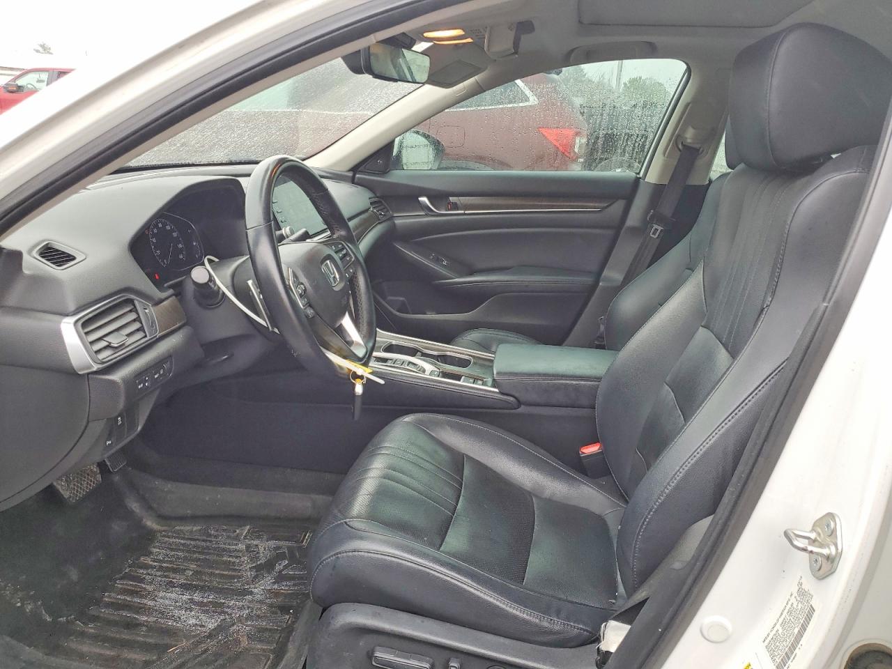 2018 HONDA ACCORD TOURING photo 7