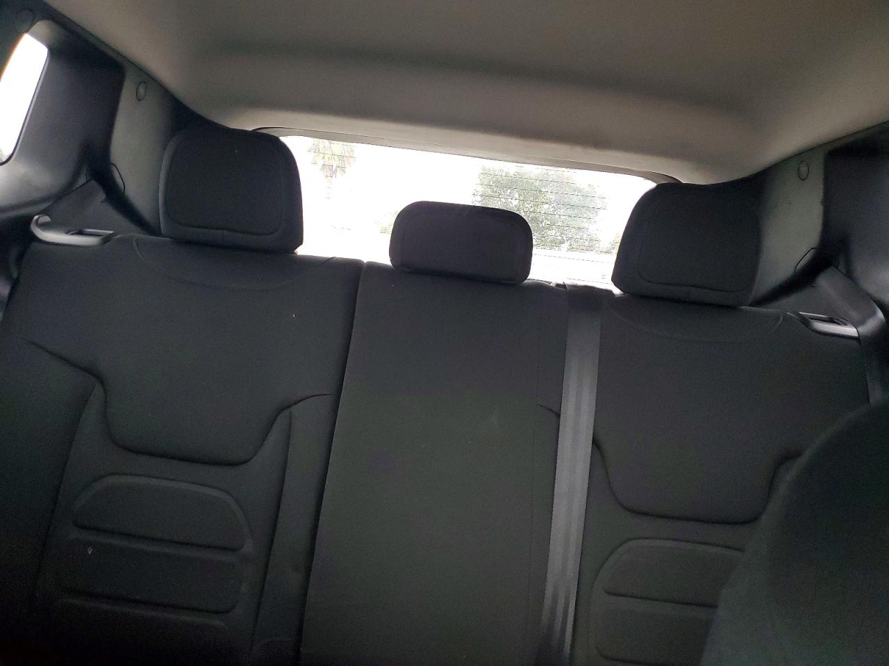 2020 JEEP RENEGADE LATITUDE photo 10