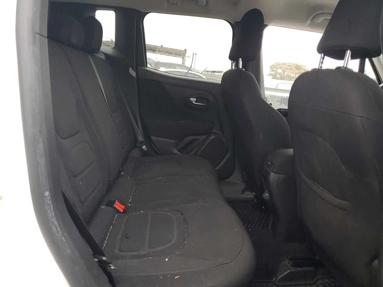 2020 JEEP RENEGADE LATITUDE photo 11