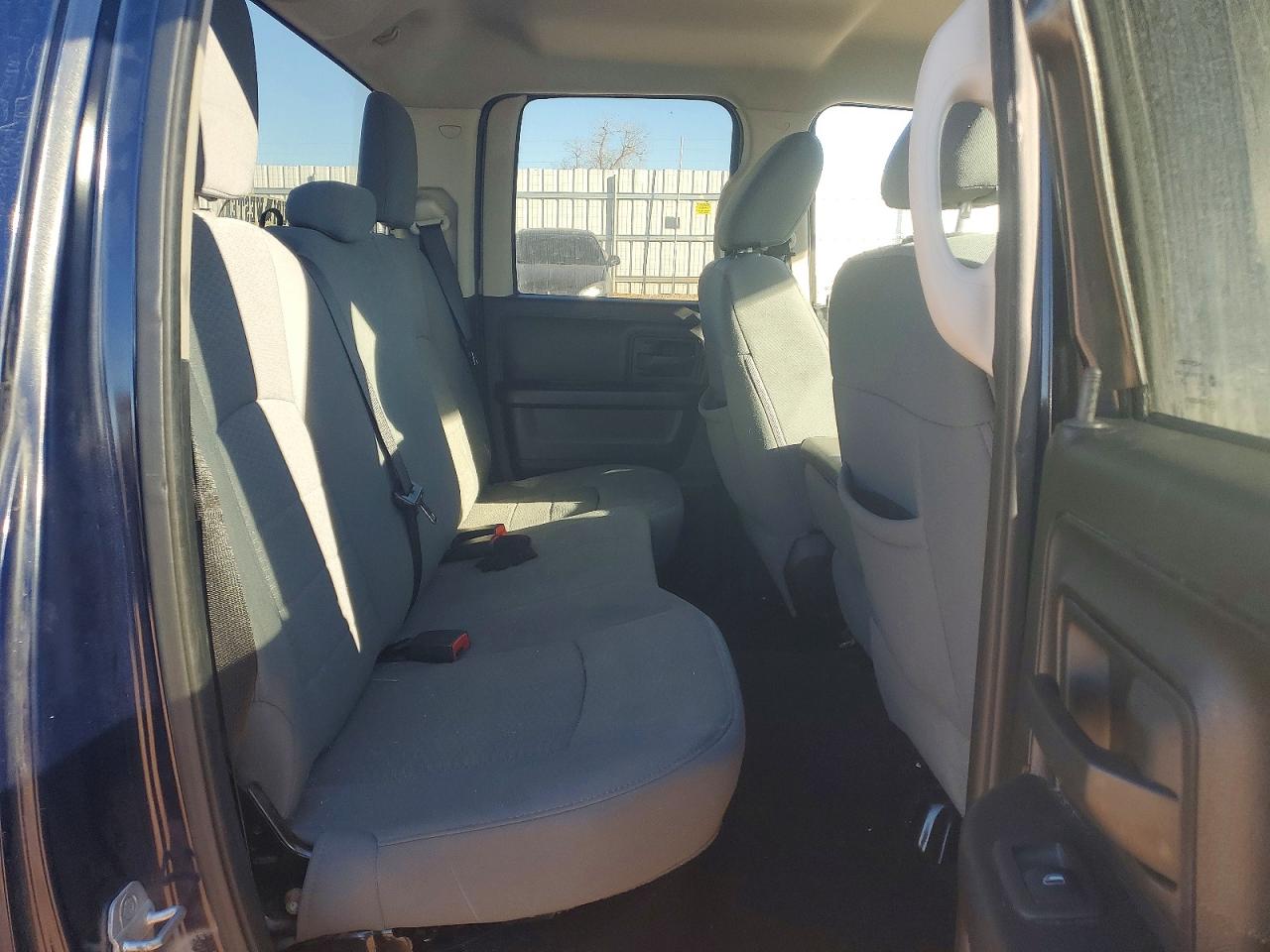 2013 RAM 1500 ST photo 10