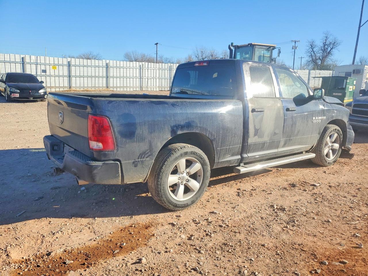 2013 RAM 1500 ST photo 3