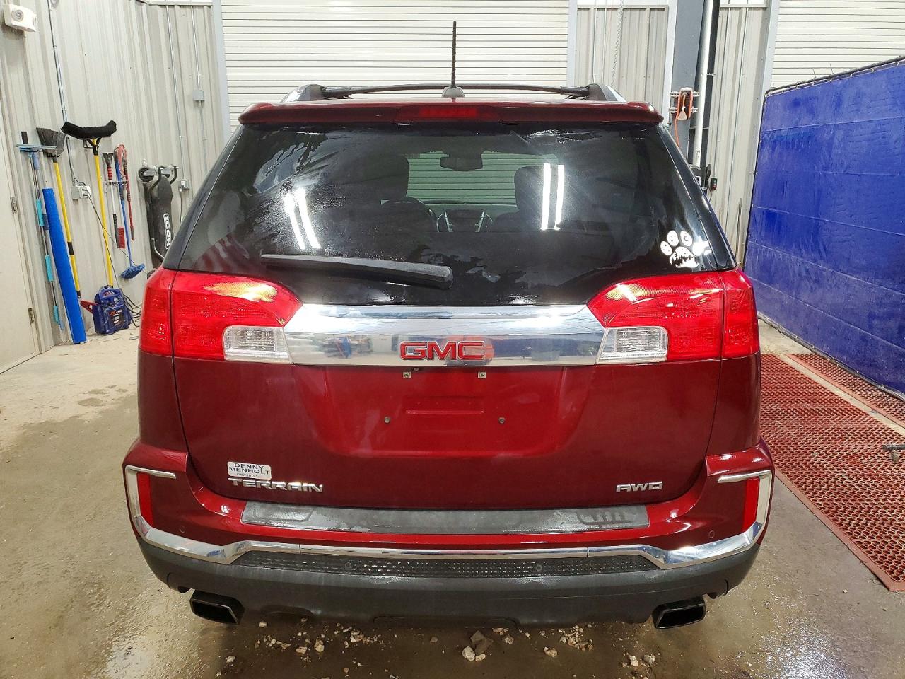 2017 GMC TERRAIN SLT photo 6